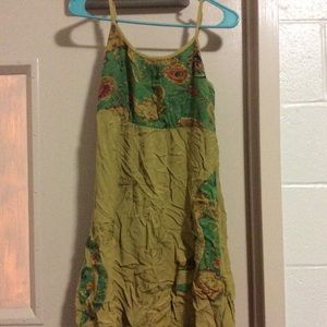 Size S Small embroidered dress